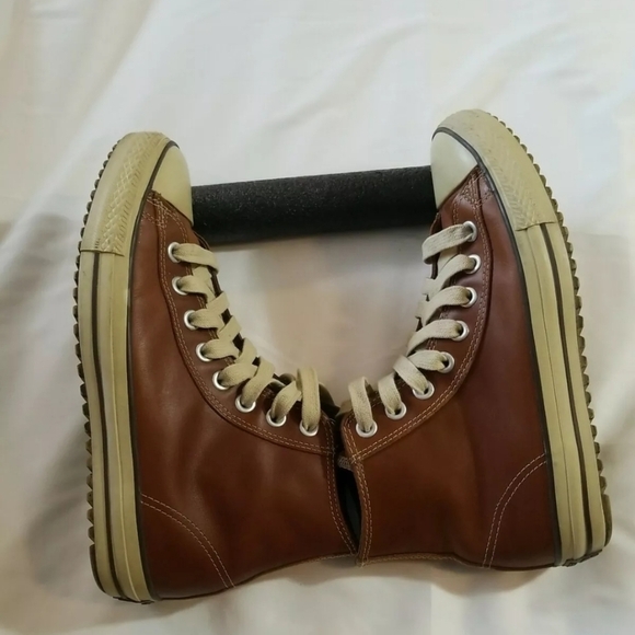 CONVERSE ALL STAR TAN LEATHER HI TOP MENS SIZE 9- WOMENS SIZE 11 main image 6